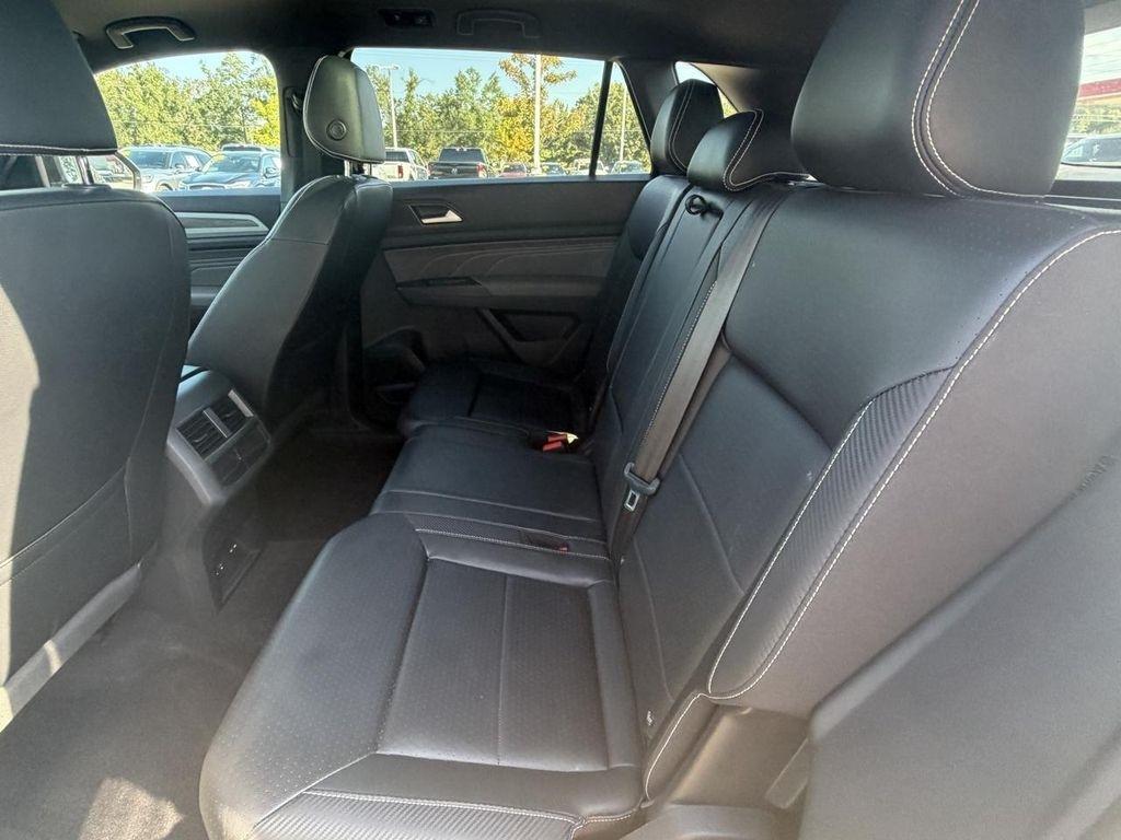 Volkswagen Atlas Cross Sport 3.6L V6 SE w/Technology FWD 2022