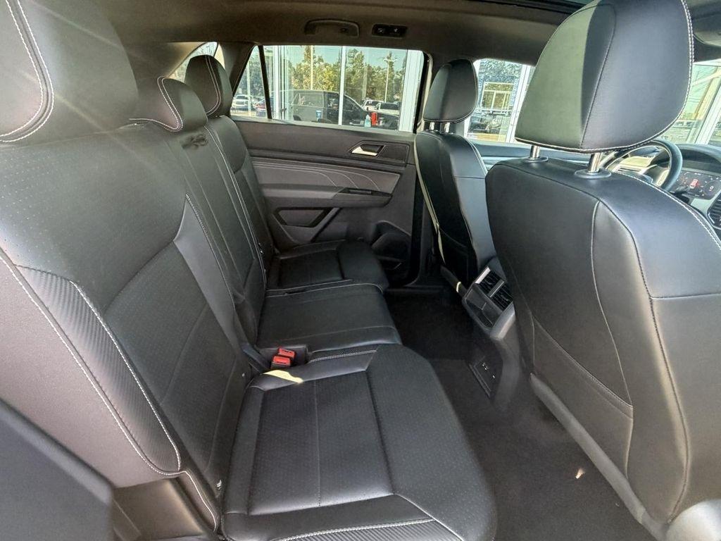 Volkswagen Atlas Cross Sport 3.6L V6 SE w/Technology FWD 2022