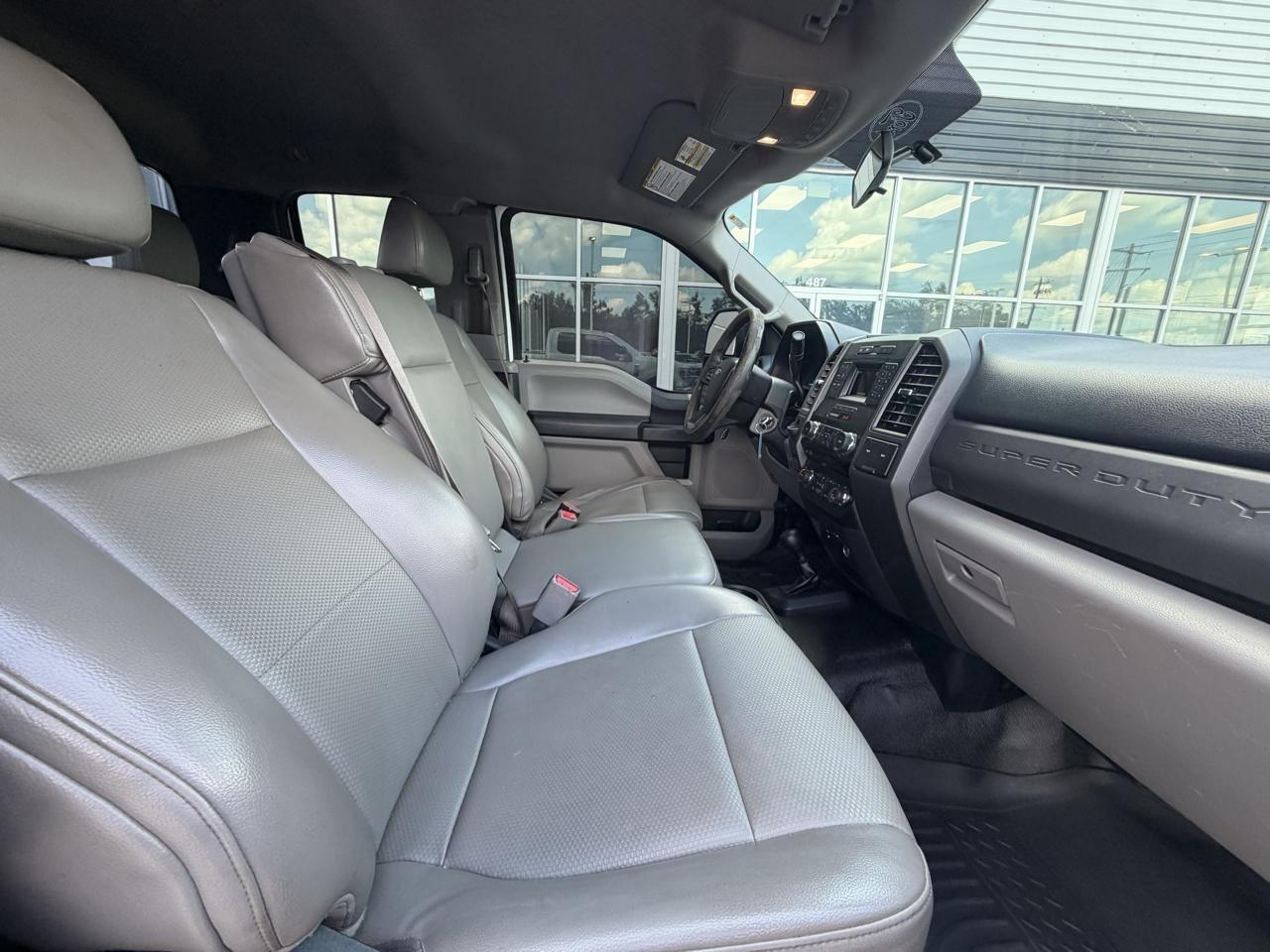 Ford Super Duty F-250 SRW XL 4WD SuperCab 8' Box 2017