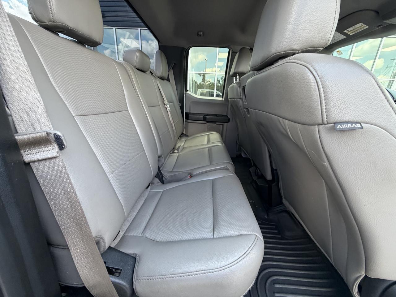 Ford Super Duty F-250 SRW XL 4WD SuperCab 8' Box 2017