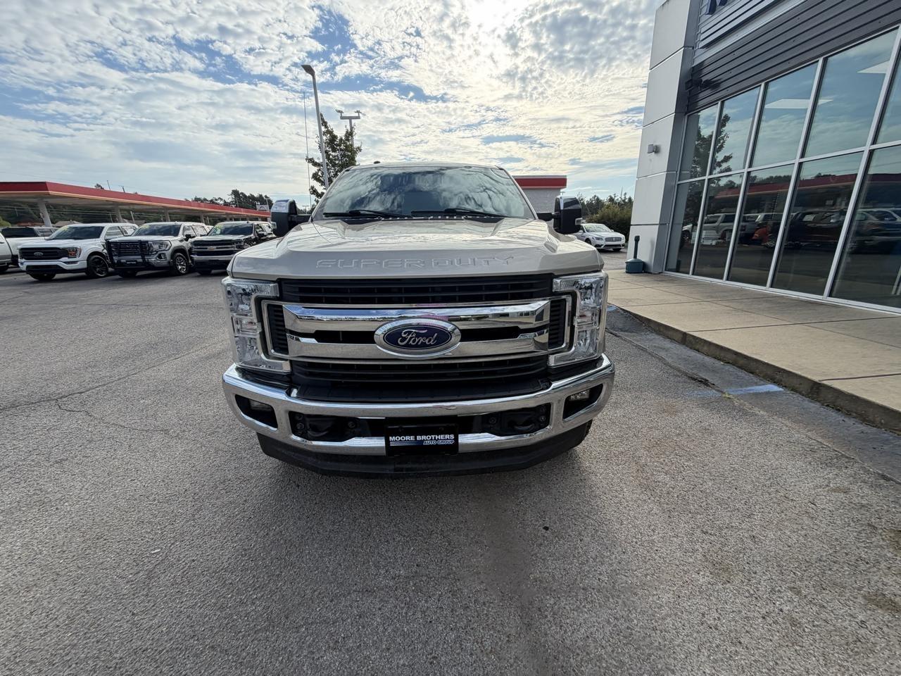 Ford Super Duty F-250 SRW XLT 4WD Crew Cab 6.75' Box 2018