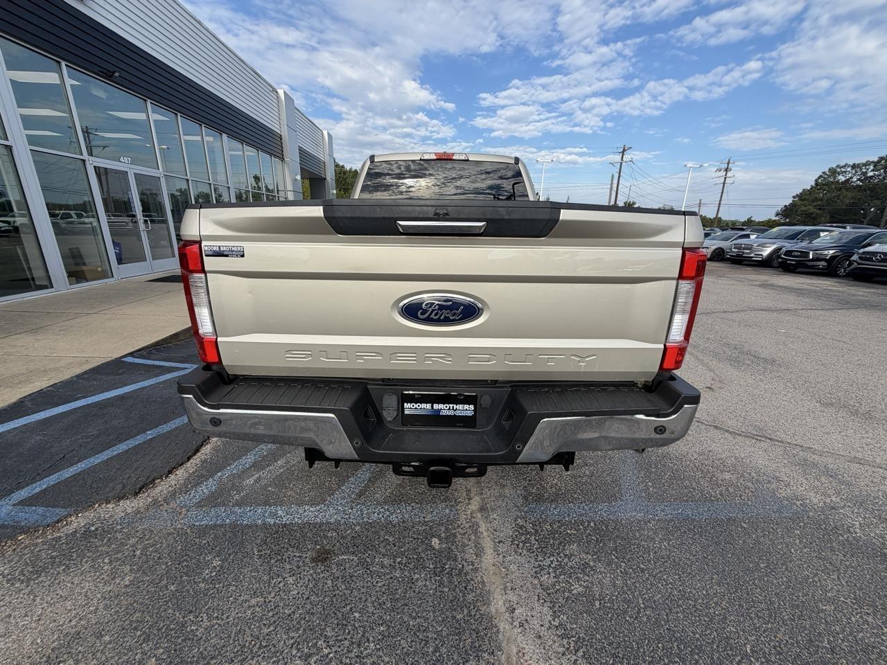 Ford Super Duty F-250 SRW XLT 4WD Crew Cab 6.75' Box 2018