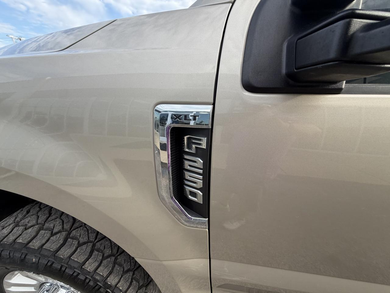 Ford Super Duty F-250 SRW XLT 4WD Crew Cab 6.75' Box 2018