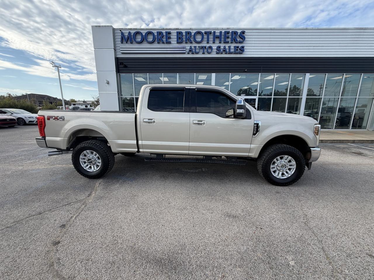 2018 Ford Super Duty F-250 SRW XLT 4WD Crew Cab 6.75' Box