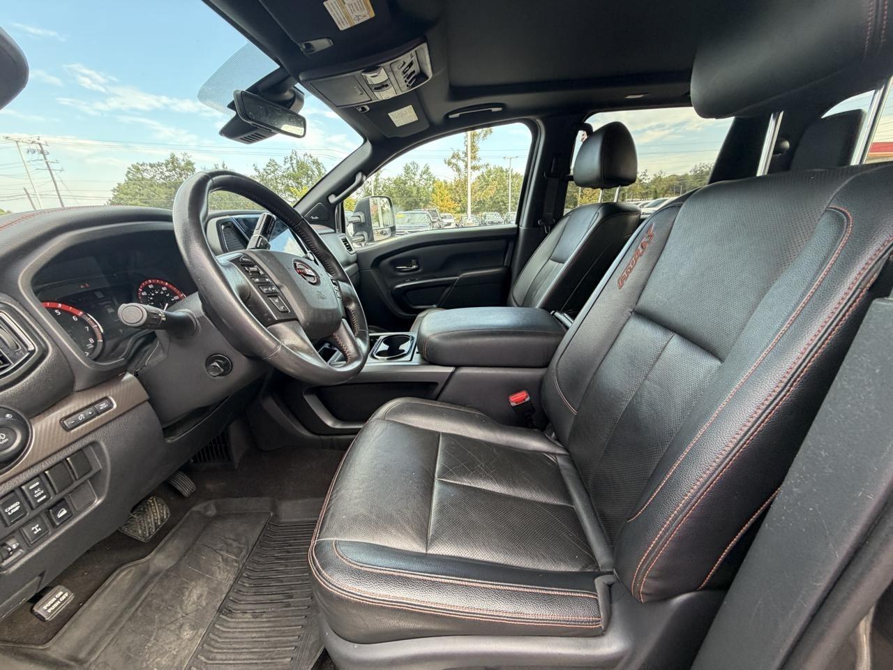 Nissan Titan XD 4x4 Crew Cab PRO-4X 2023