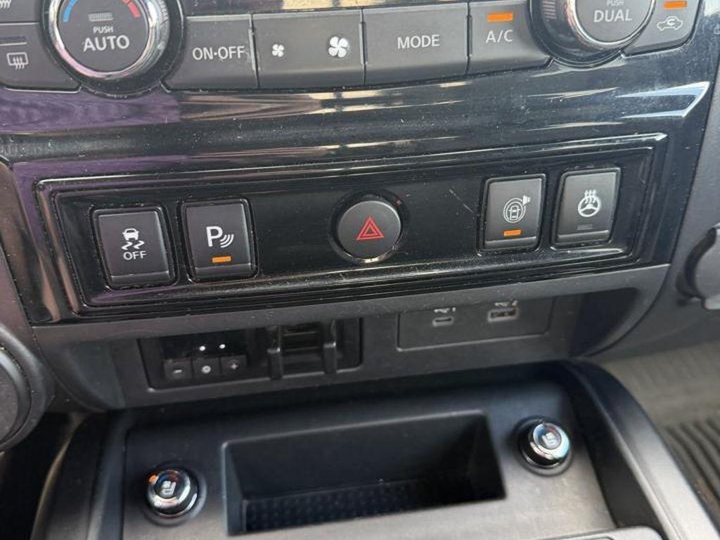 Nissan Titan XD 4x4 Crew Cab PRO-4X 2023