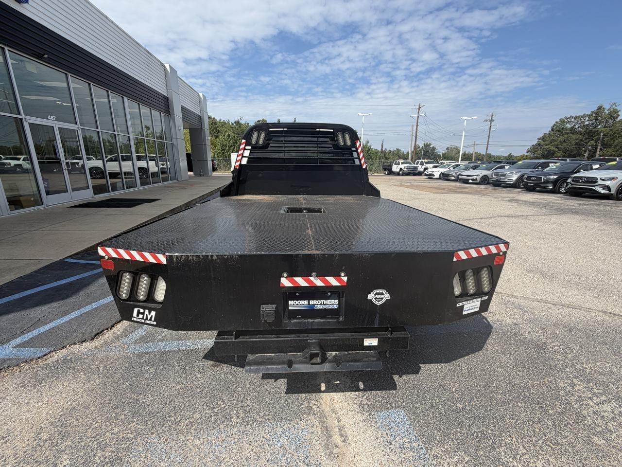 Ford Super Duty F-350 DRW Lariat 4WD SuperCab 168" WB 60" CA 2019