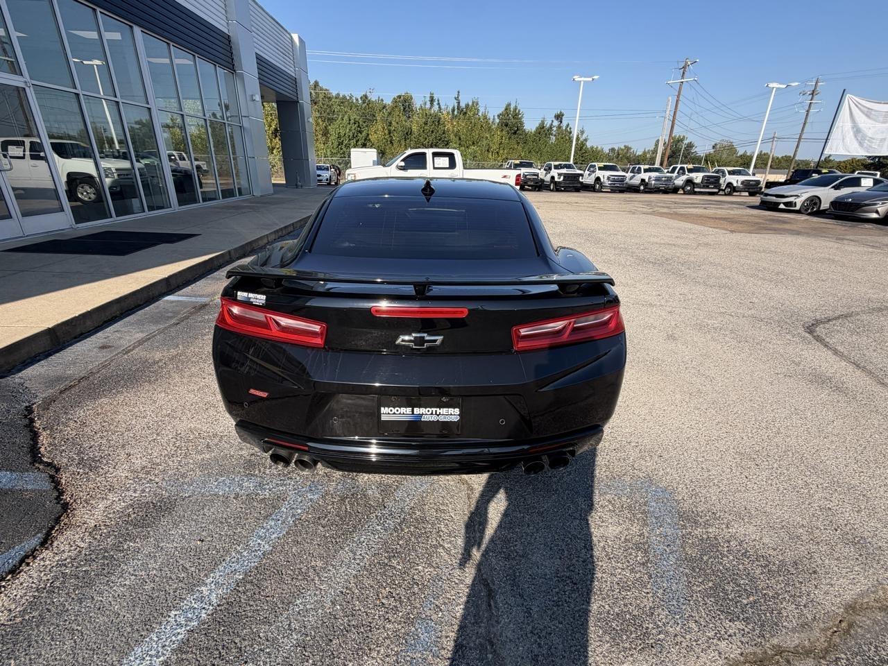 Chevrolet Camaro 2dr Cpe 2SS 2016