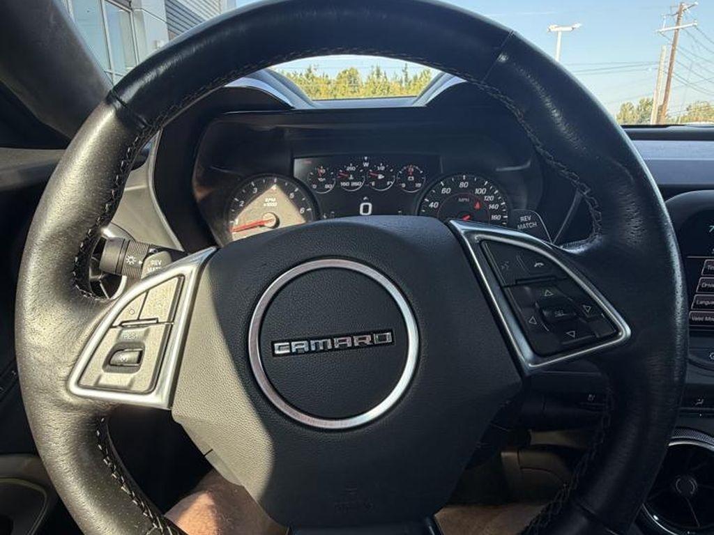 Chevrolet Camaro 2dr Cpe 2SS 2016