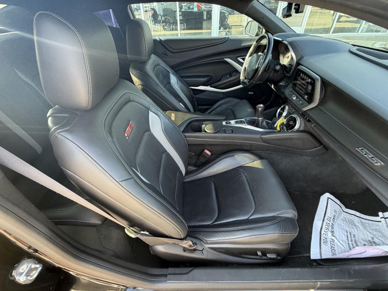 Chevrolet Camaro 2dr Cpe 2SS 2016