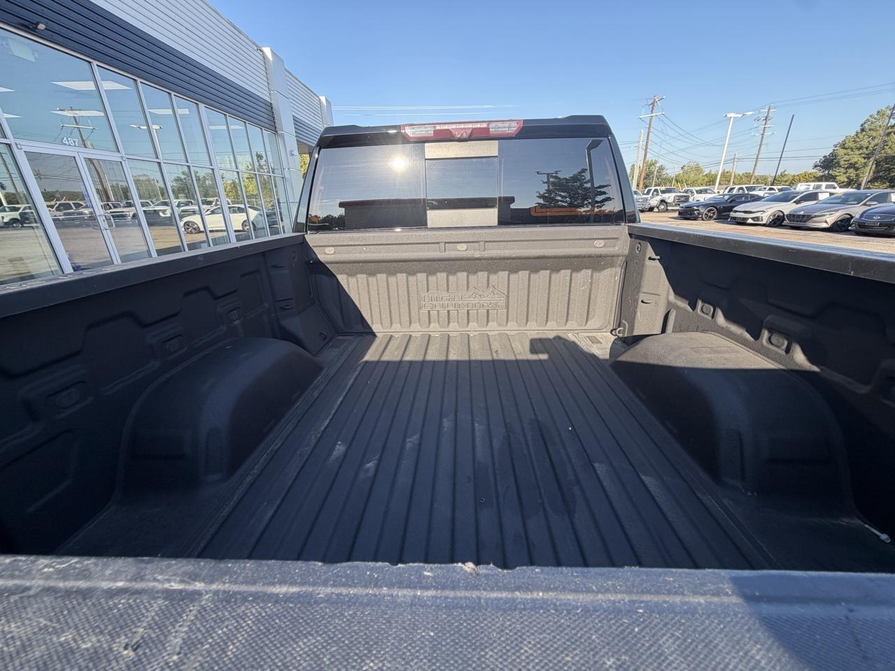 Chevrolet Silverado 1500 4WD Crew Cab 147" High Country 2021