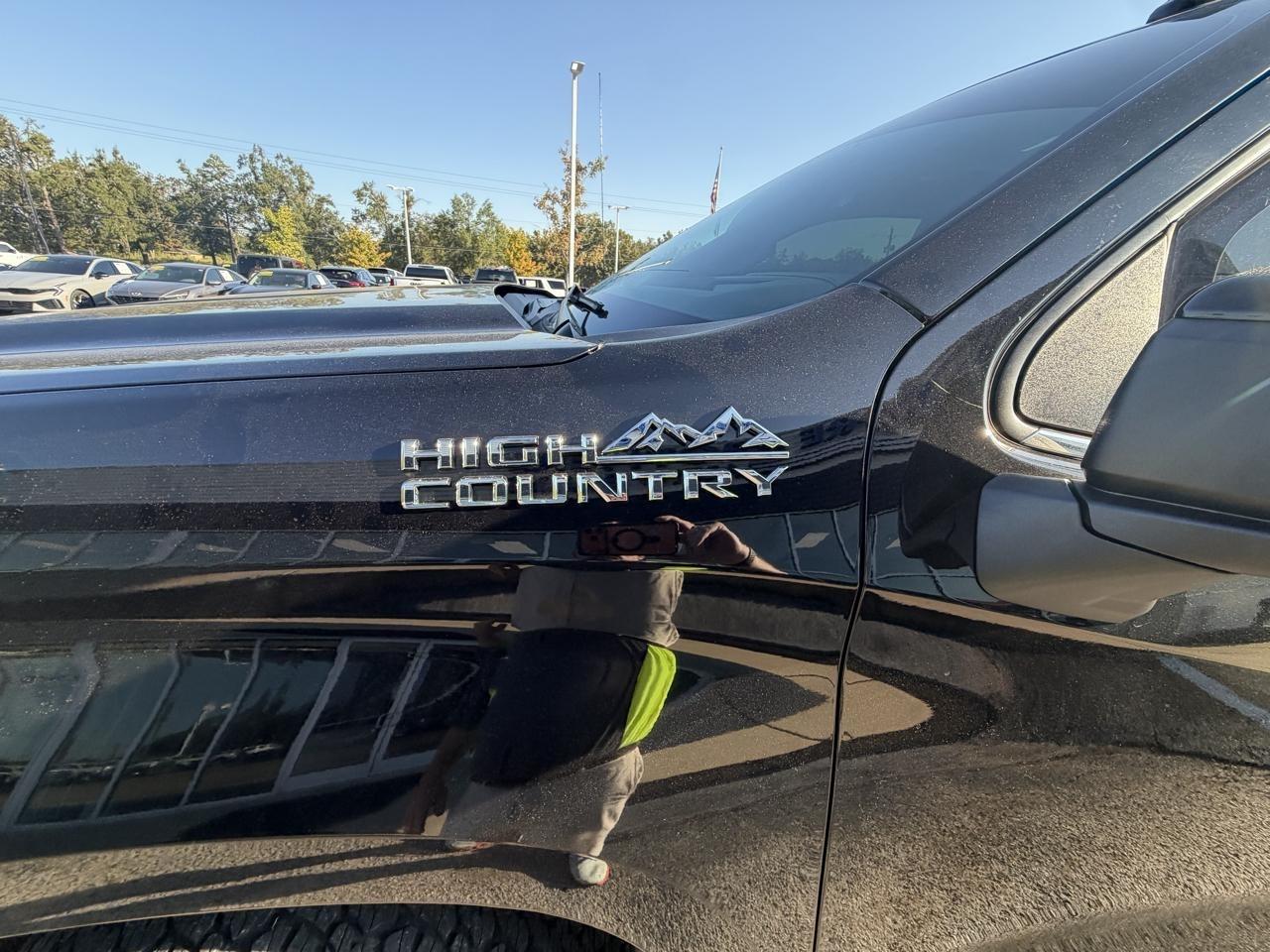 Chevrolet Silverado 1500 4WD Crew Cab 147" High Country 2021