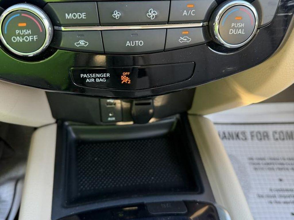 Nissan Rogue FWD 4dr SL 2014