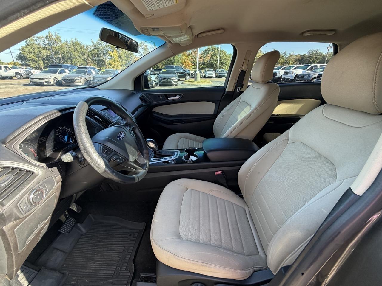 Ford Edge SE FWD 2018