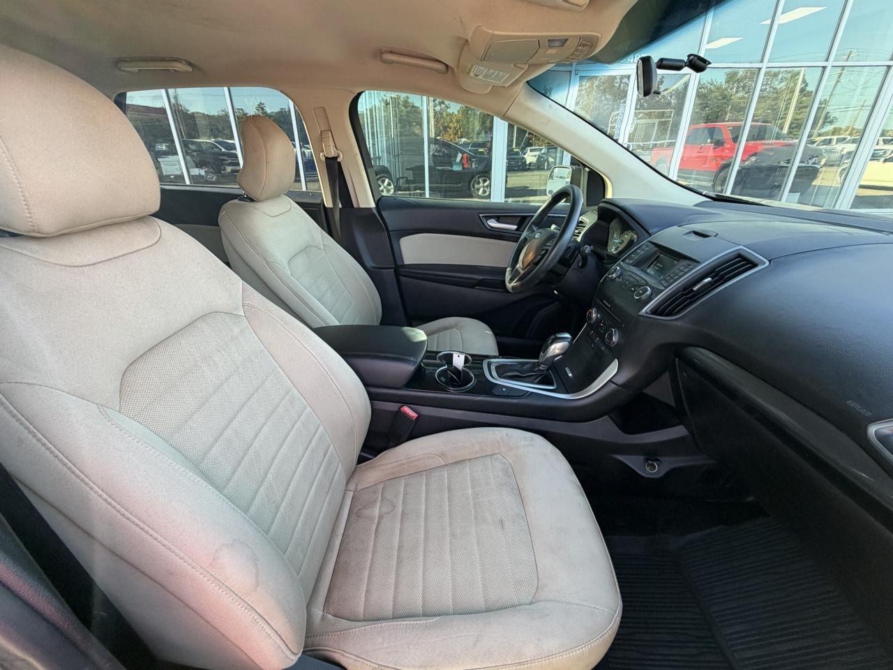 Ford Edge SE FWD 2018
