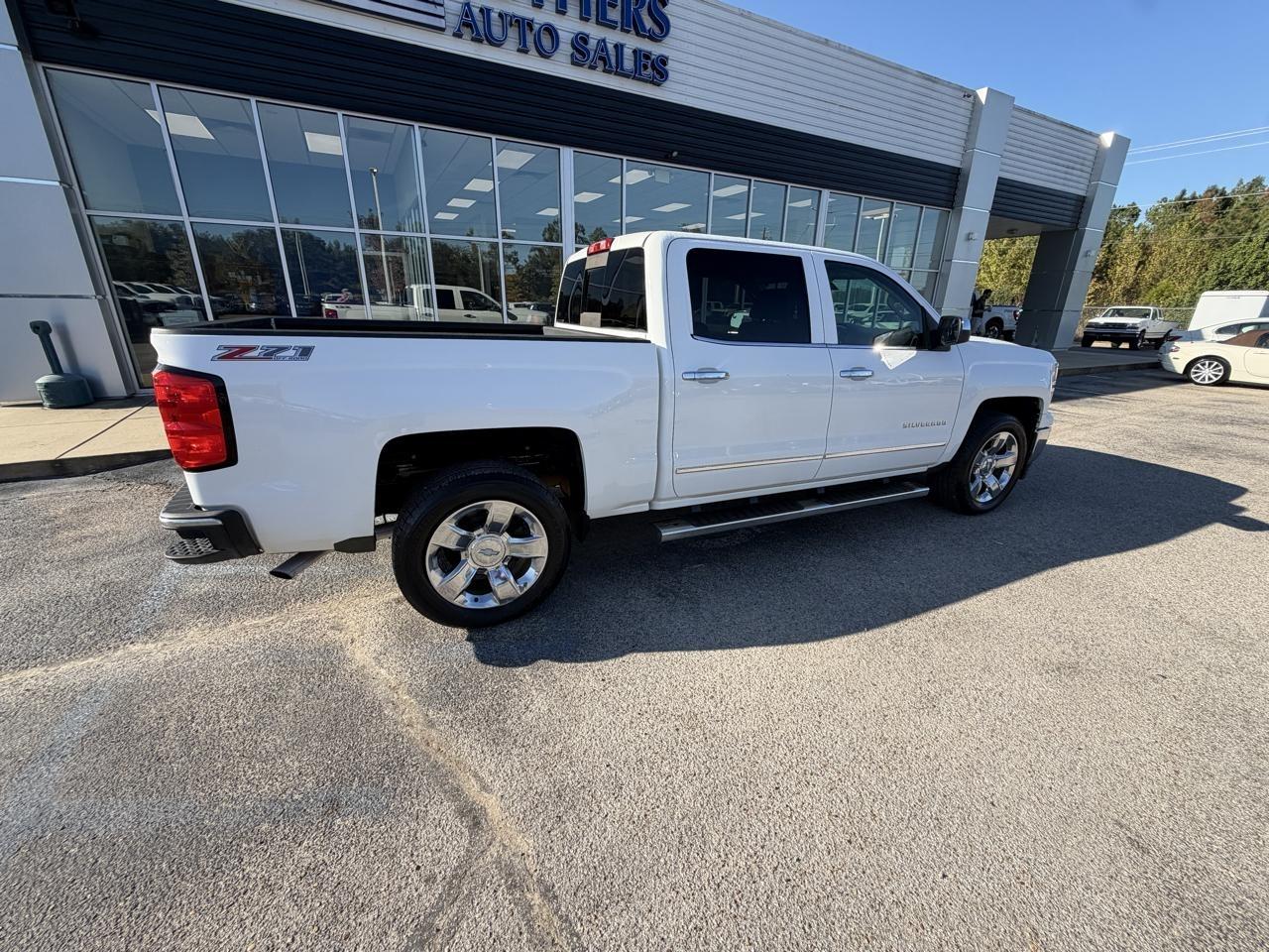 Chevrolet Silverado 1500 4WD Crew Cab 143.5" LTZ w/2LZ 2015