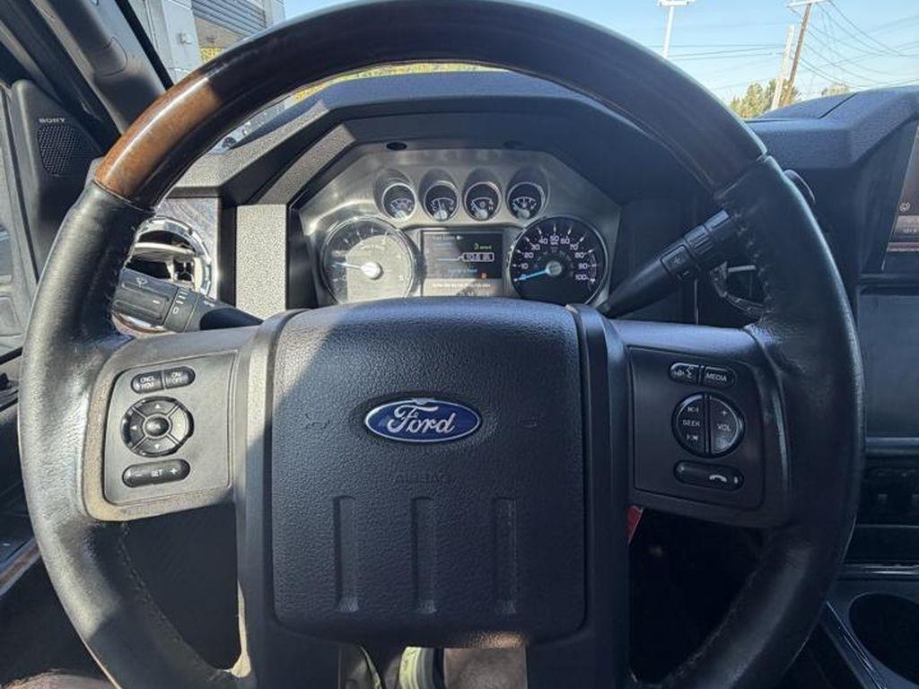 Ford Super Duty F-350 SRW Platinum 4WD Crew Cab 6.75' Box 2014