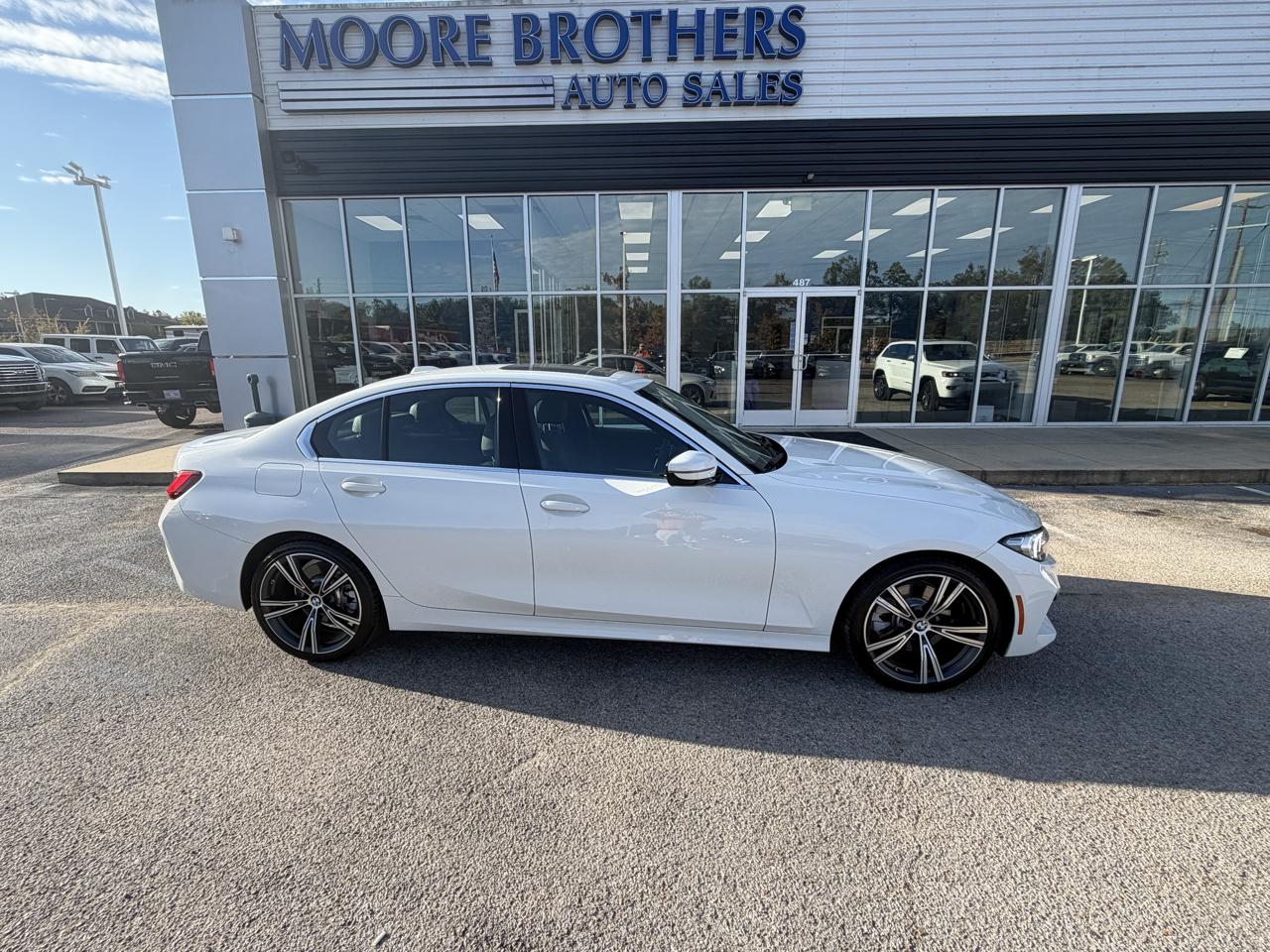 2024 BMW 3 Series 330i Sedan