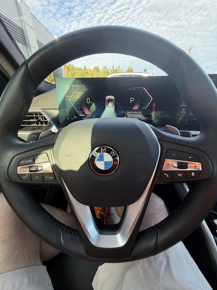 BMW 3 Series 330i Sedan 2024