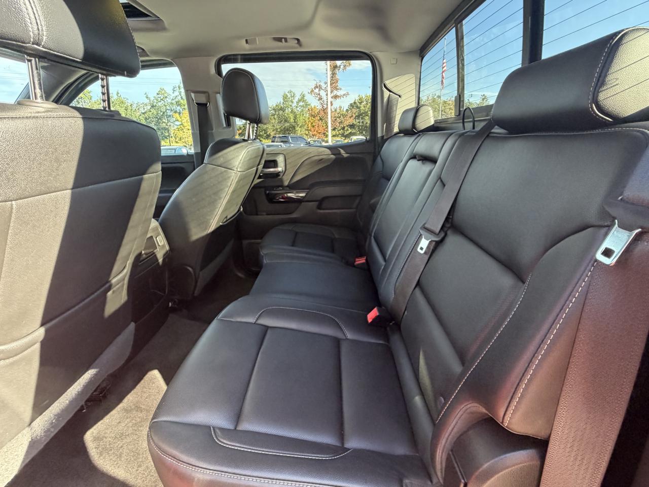 GMC Sierra 1500 4WD Crew Cab 143.5" SLT 2018