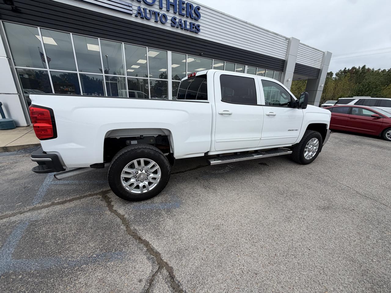Chevrolet Silverado 2500HD 2WD Crew Cab 153.7" LT 2019