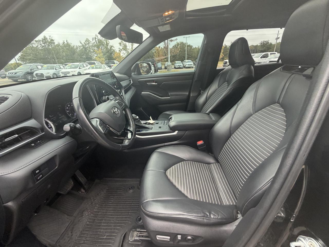 Toyota Highlander XSE FWD (Natl) 2021