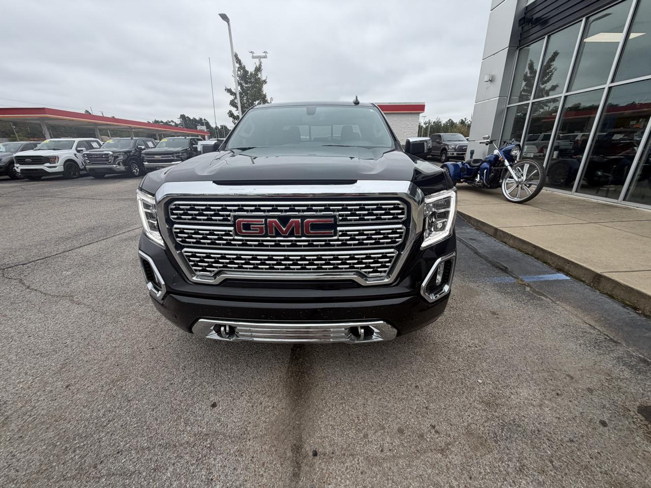GMC Sierra 1500 4WD Crew Cab 147" Denali 2021
