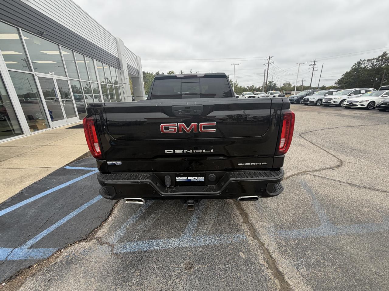 GMC Sierra 1500 4WD Crew Cab 147" Denali 2021