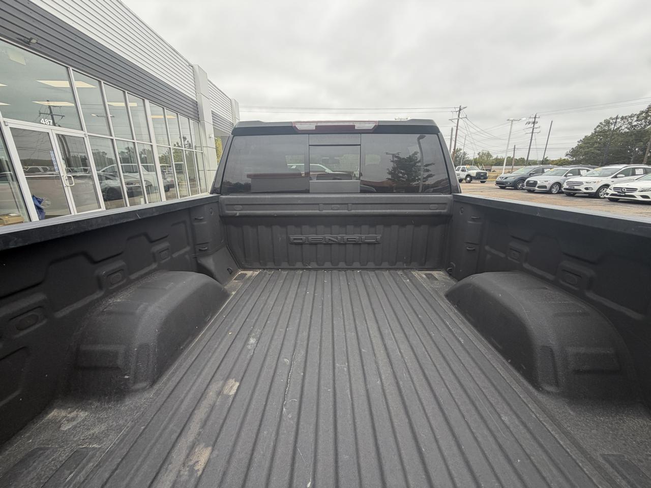 GMC Sierra 1500 4WD Crew Cab 147" Denali 2021