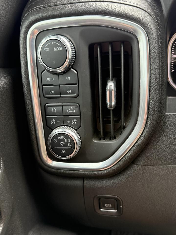 GMC Sierra 1500 4WD Crew Cab 147" Denali 2021