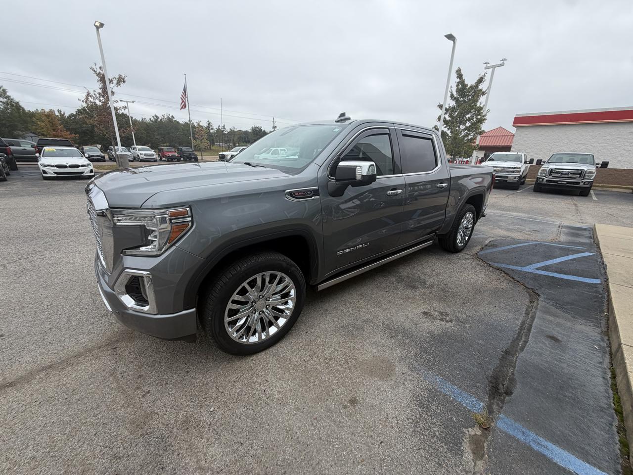 GMC Sierra 1500 4WD Crew Cab 147" Denali 2020