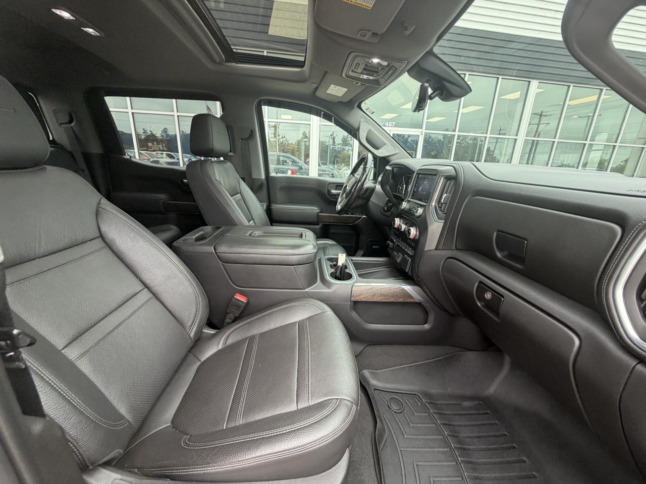 GMC Sierra 1500 4WD Crew Cab 147" Denali 2020