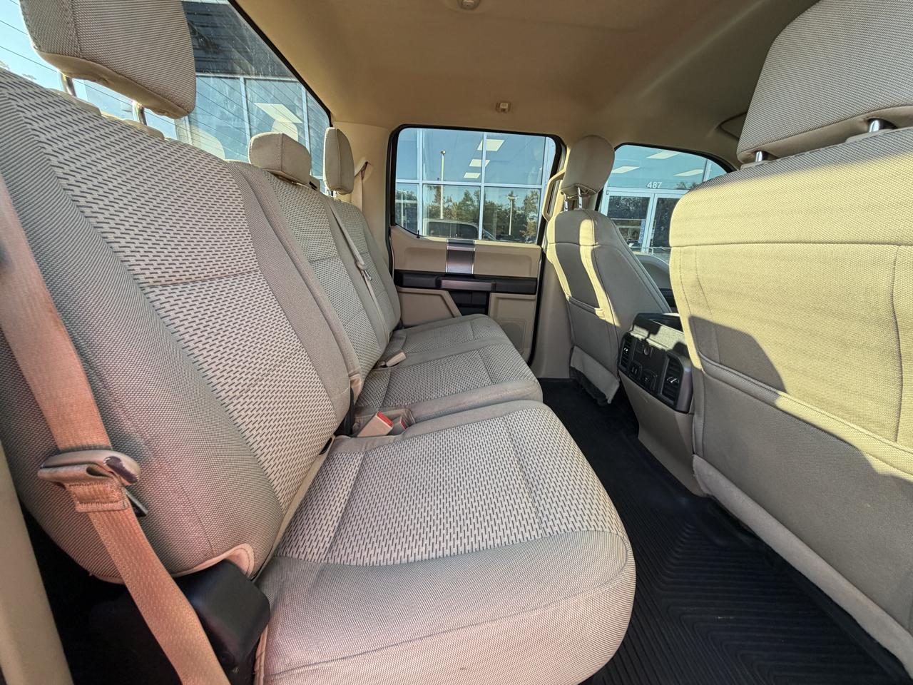 Ford Super Duty F-250 SRW XLT 4WD Crew Cab 8' Box 2018