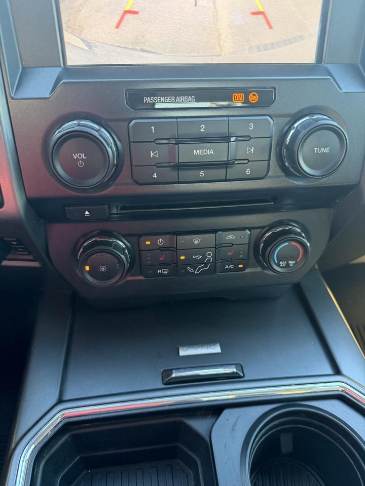 Ford Super Duty F-250 SRW XLT 4WD Crew Cab 8' Box 2018