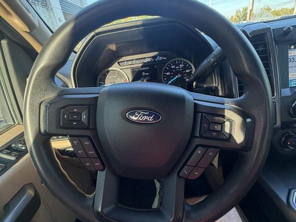 Ford Super Duty F-250 SRW XLT 4WD Crew Cab 8' Box 2018