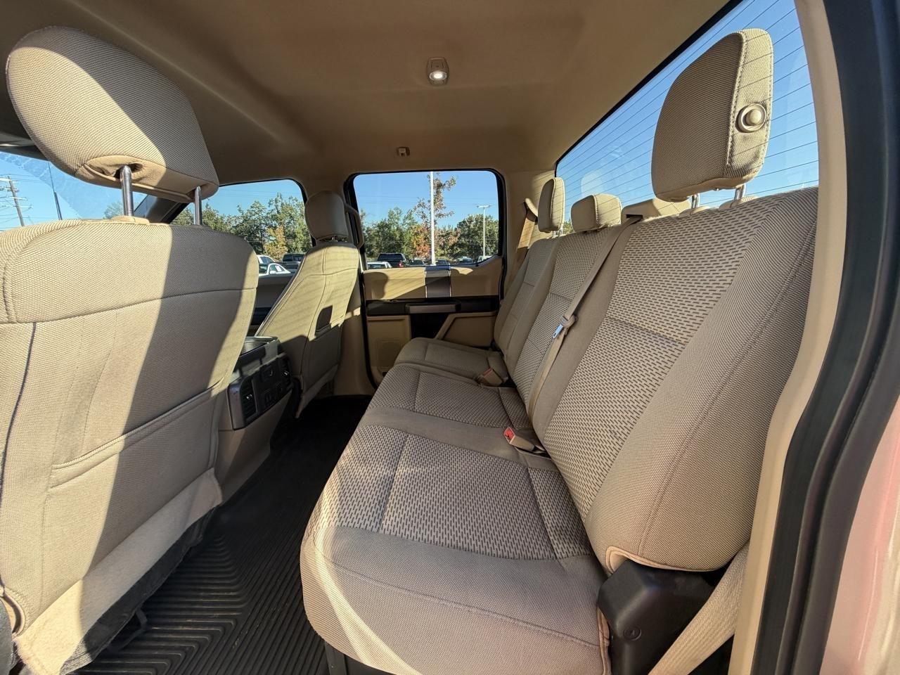 Ford Super Duty F-250 SRW XLT 4WD Crew Cab 8' Box 2018