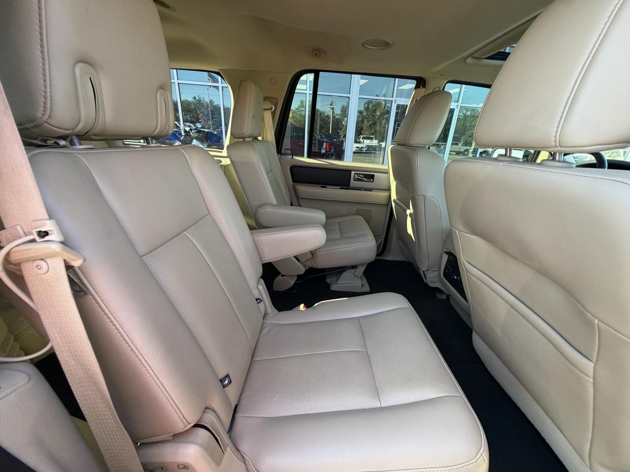 Ford Expedition 2WD 4dr King Ranch 2015