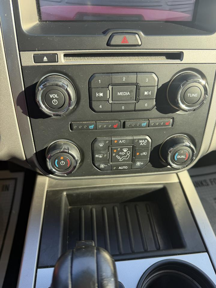 Ford Expedition 2WD 4dr King Ranch 2015
