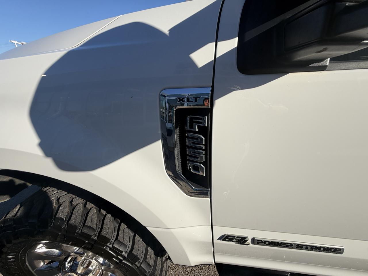Ford Super Duty F-250 SRW XLT 4WD Crew Cab 8' Box 2020