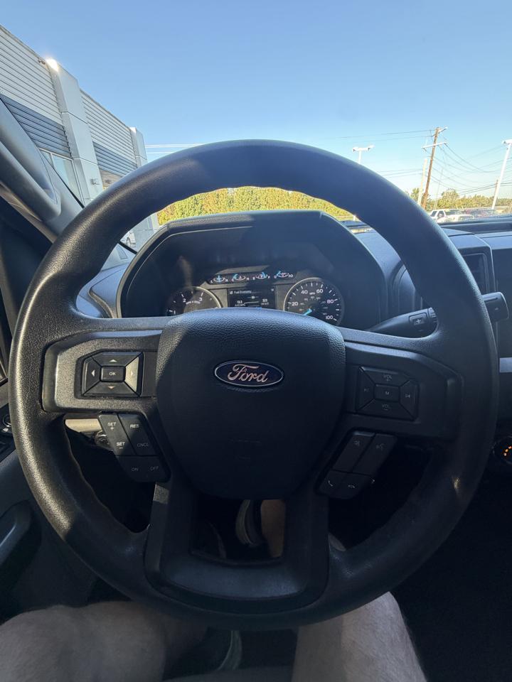 Ford Super Duty F-250 SRW XLT 4WD Crew Cab 8' Box 2020