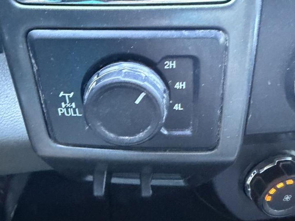 Ford Super Duty F-250 SRW XLT 4WD Crew Cab 8' Box 2020