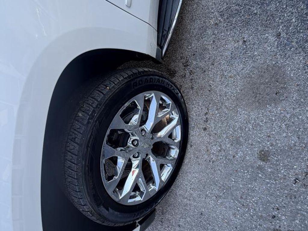 Chevrolet Tahoe 2WD 4dr LTZ 2016