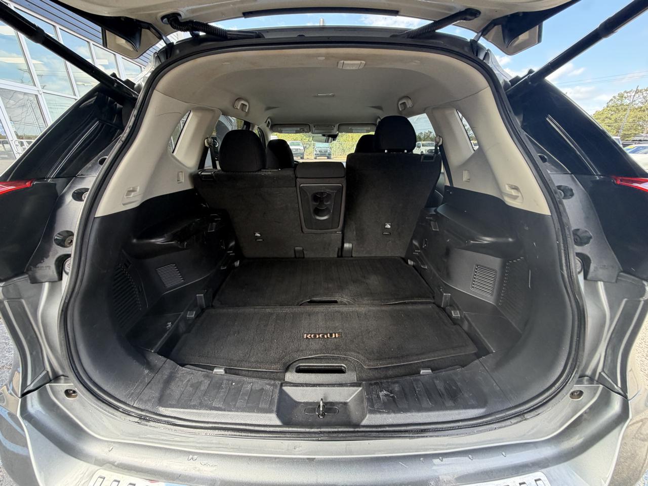Nissan Rogue FWD SV *Limited Production* *Ltd Avail* 2019