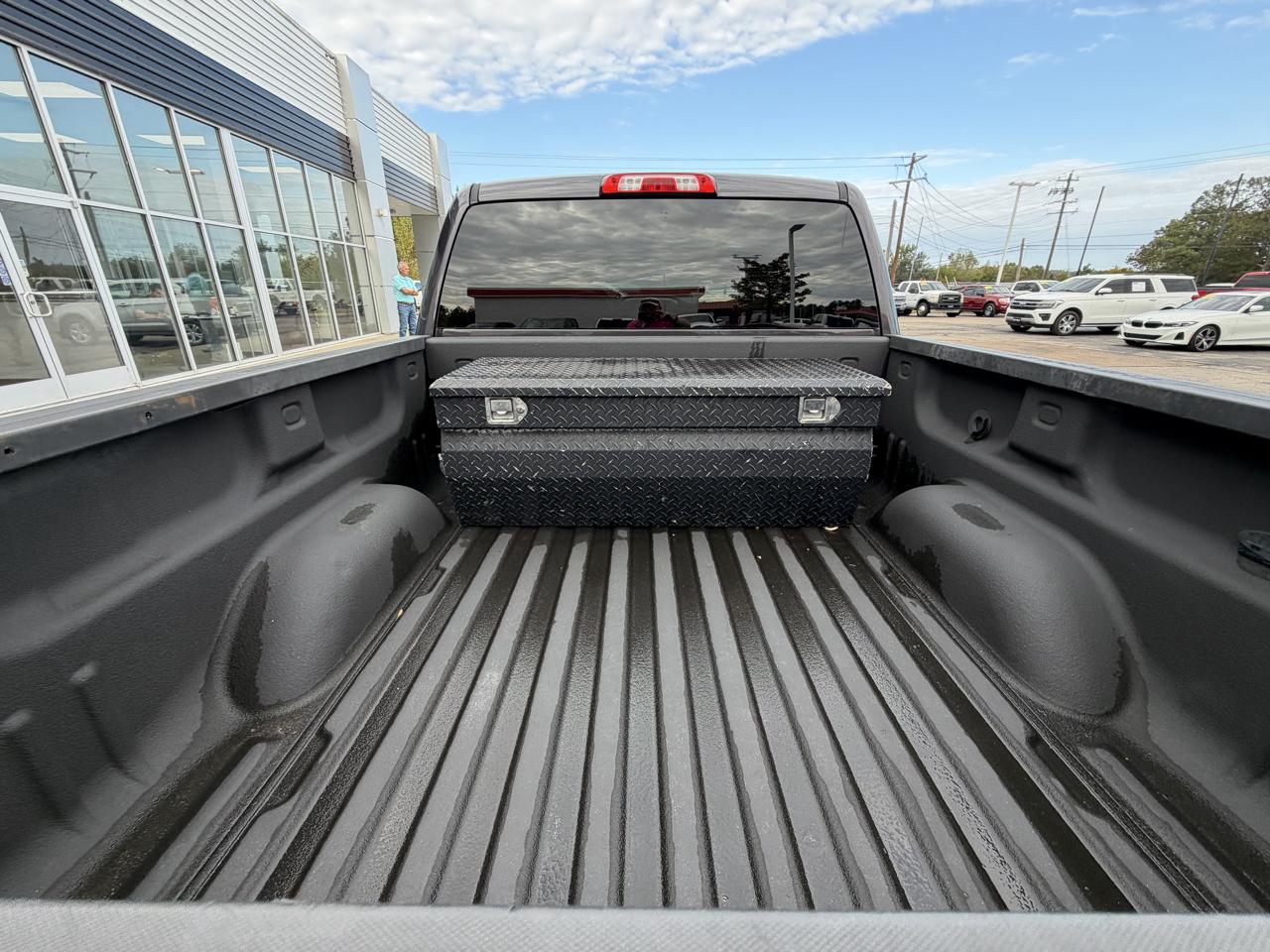 Chevrolet Silverado 1500 4WD Crew Cab 143.5" LT w/1LT 2015