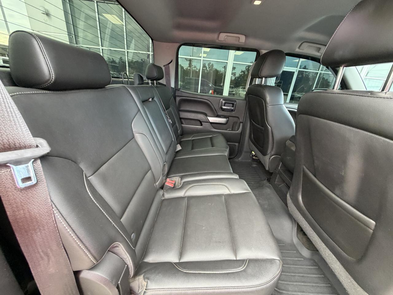 Chevrolet Silverado 1500 4WD Crew Cab 143.5" LT w/1LT 2015