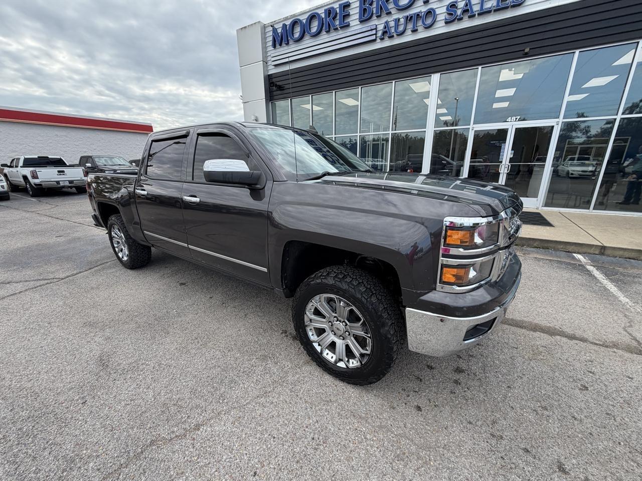 Chevrolet Silverado 1500 4WD Crew Cab 143.5" LT w/1LT 2015