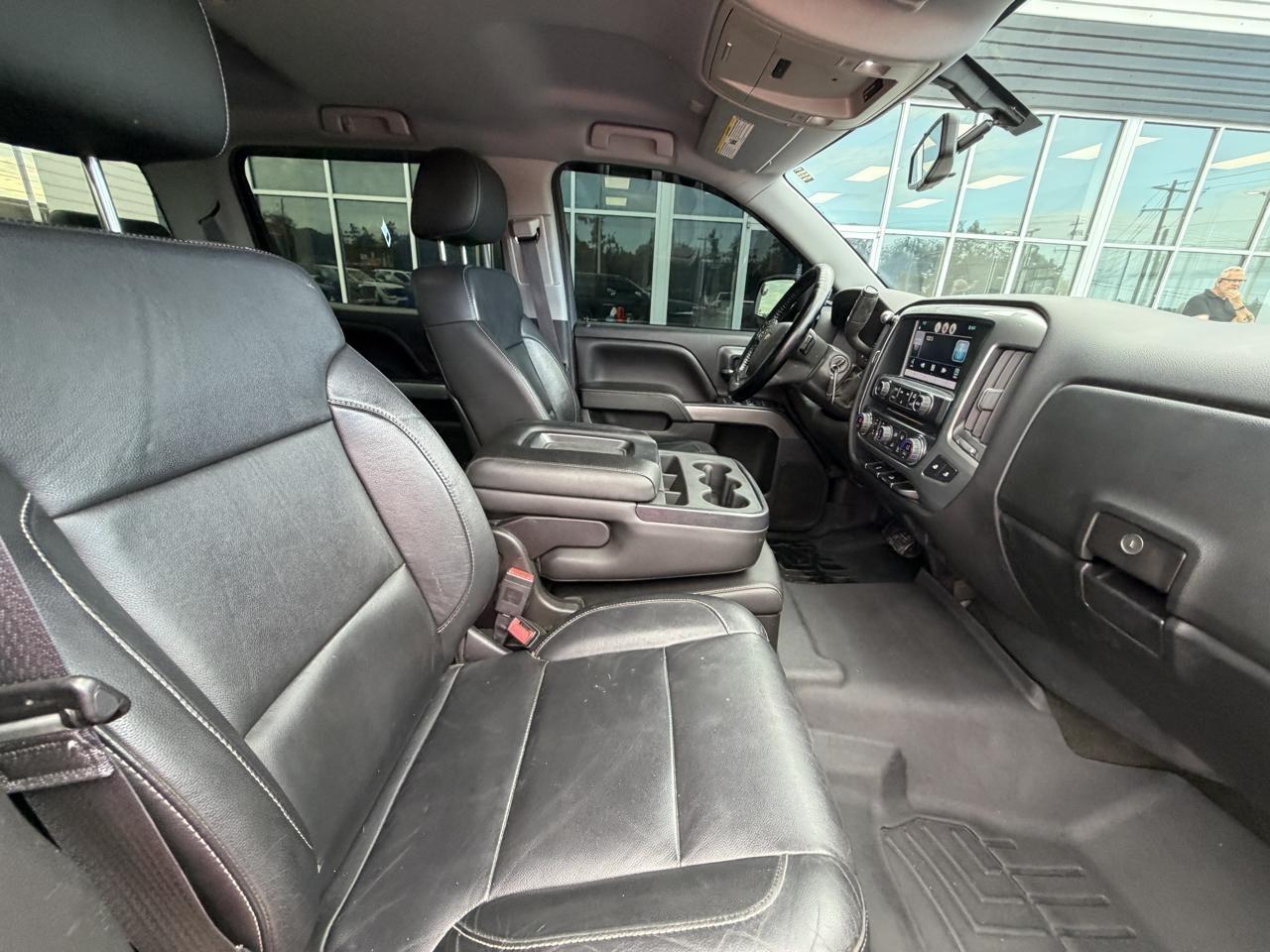 Chevrolet Silverado 1500 4WD Crew Cab 143.5" LT w/1LT 2015