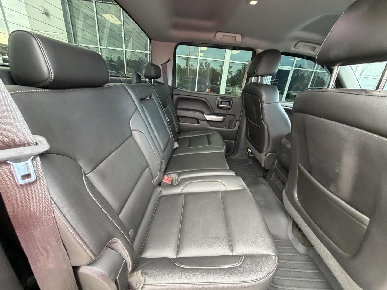Chevrolet Silverado 1500 4WD Crew Cab 143.5" LT w/1LT 2015