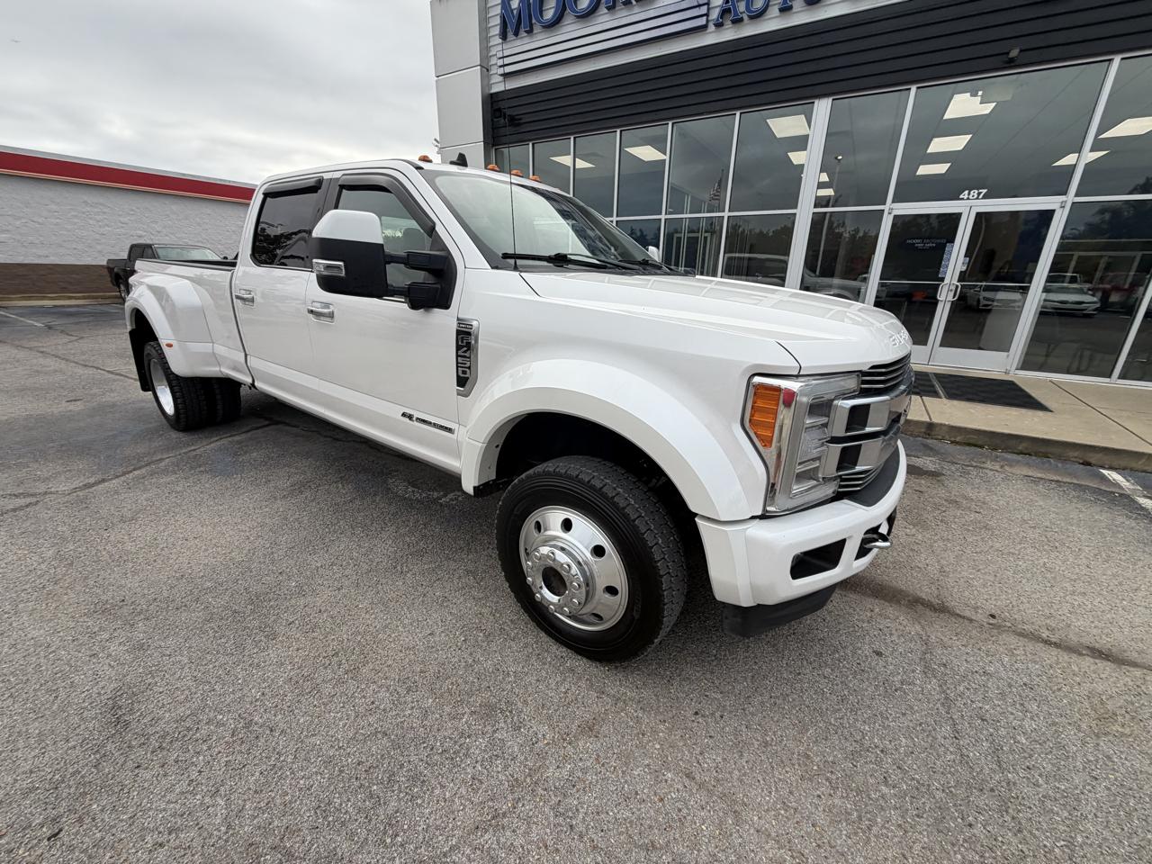 Ford Super Duty F-450 DRW Limited 4WD Crew Cab 8' Box 2019