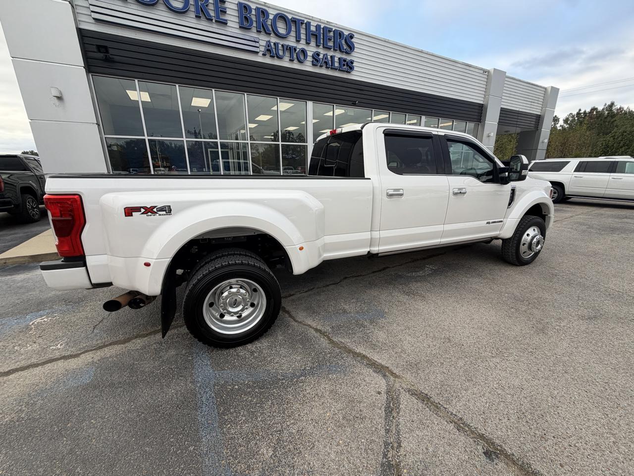 Ford Super Duty F-450 DRW Limited 4WD Crew Cab 8' Box 2019